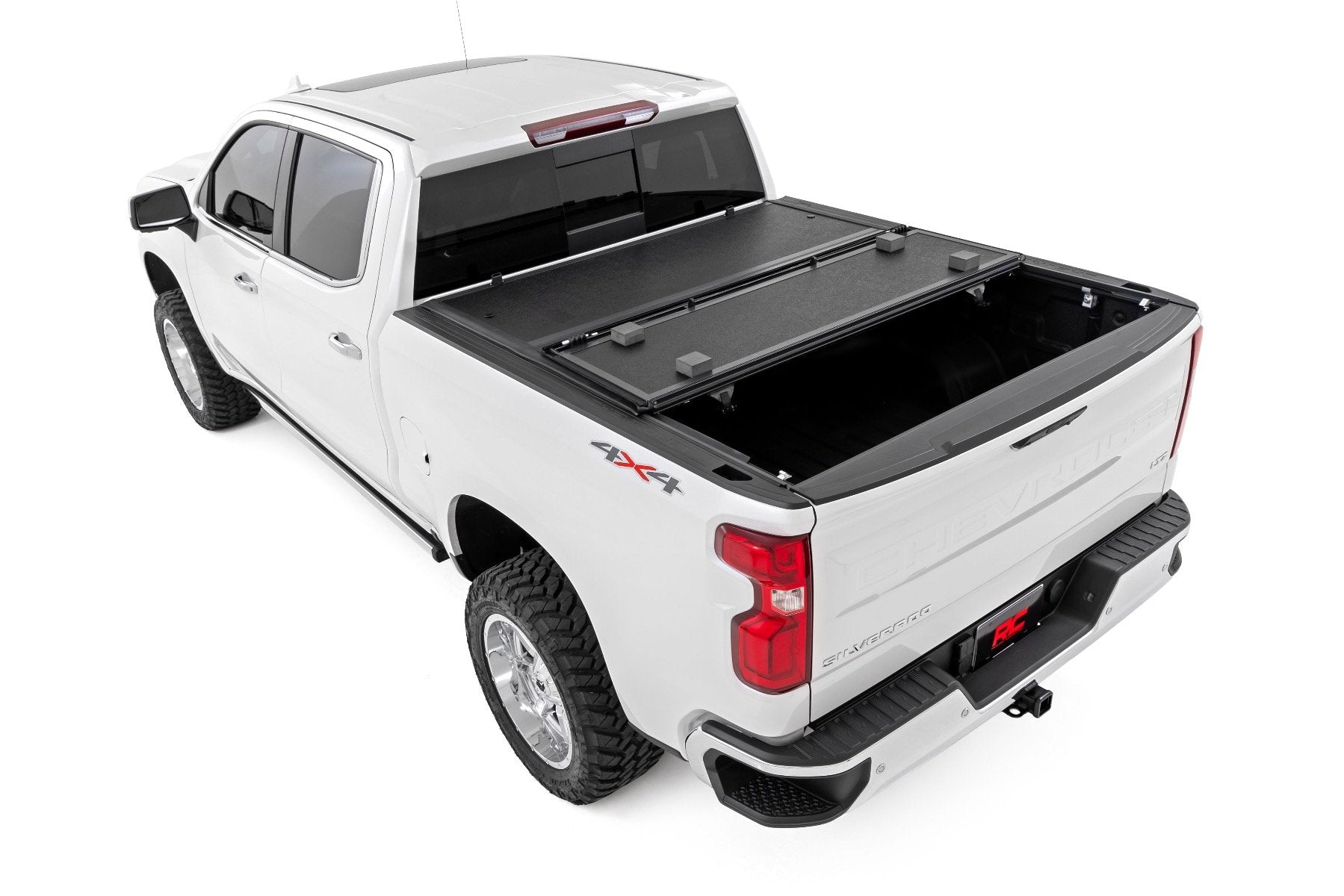 ROUGH COUNTRY Hard Low Profile Short Bed Cover 47120580B