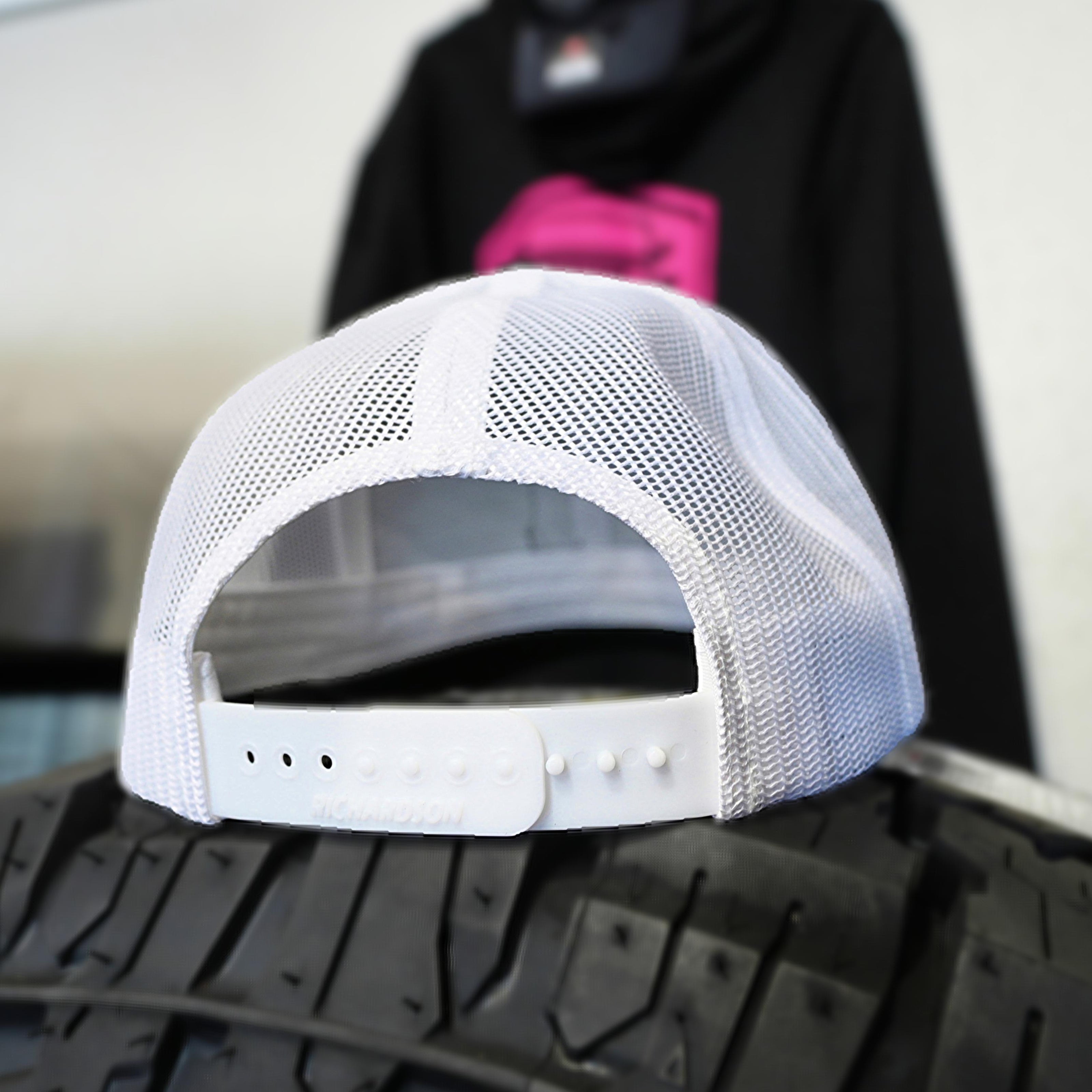 Dunks Performance 2025 Jeep Logo Trucker Hat | Richardson 112